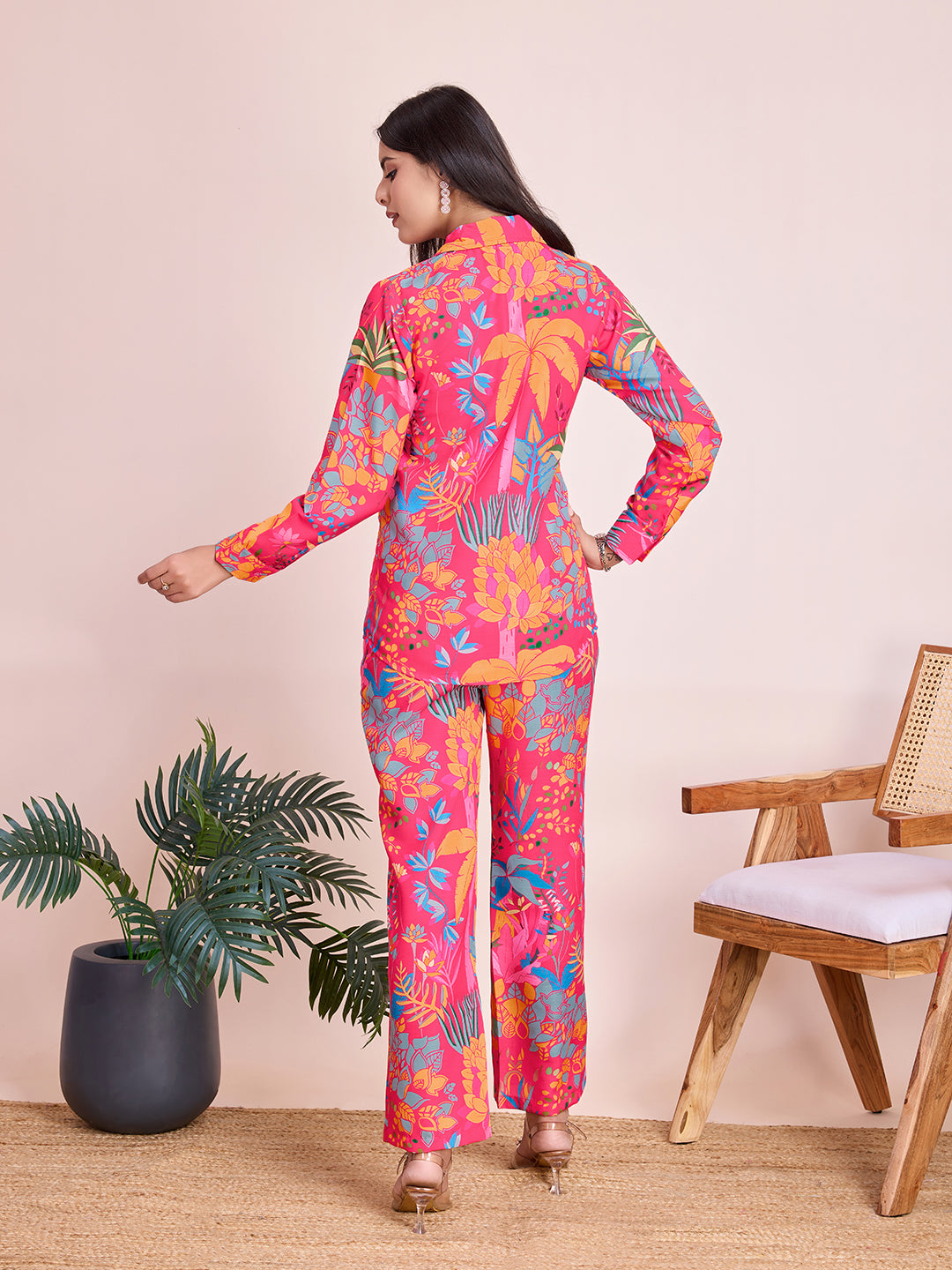 Tropical Paradise Multicolor Printed Rayon Slub Co-ord Set for Women