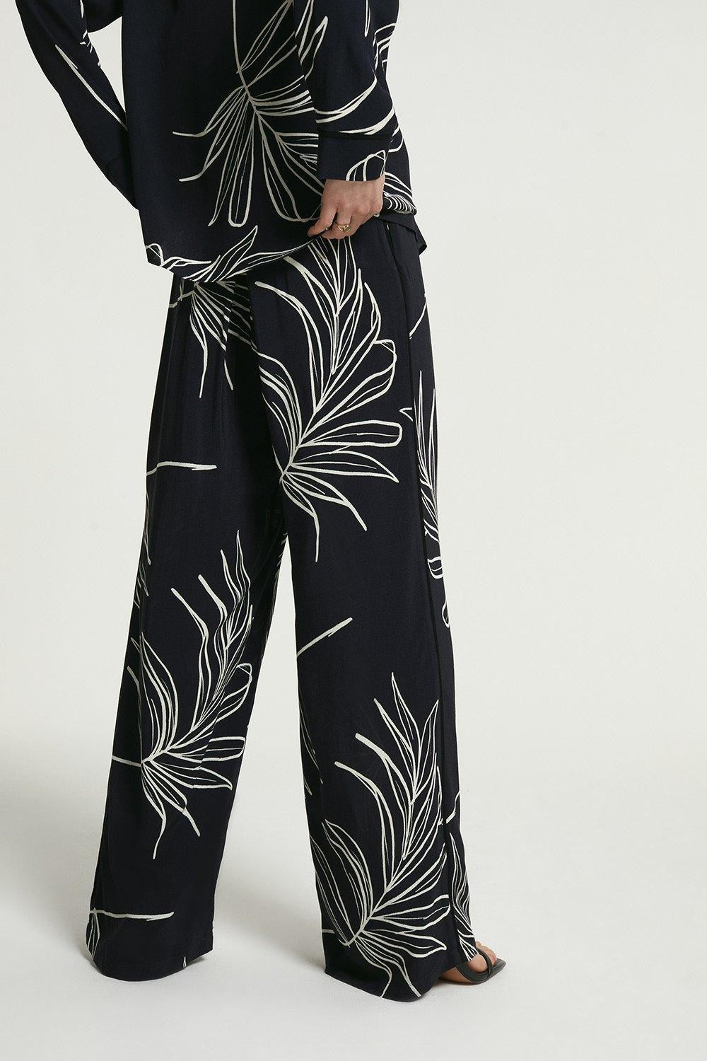 Monochrome Botanical Print Co-ord Set – Ready to Wear