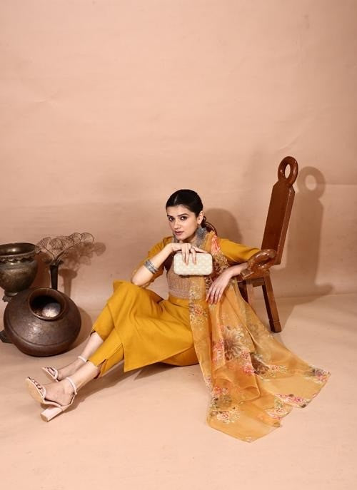 Muster Bloom Kurti Set