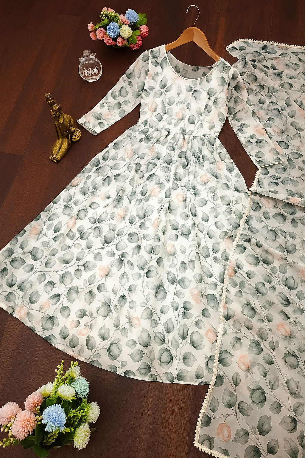 *🌺flower maxy gown with Dupatta🌺*