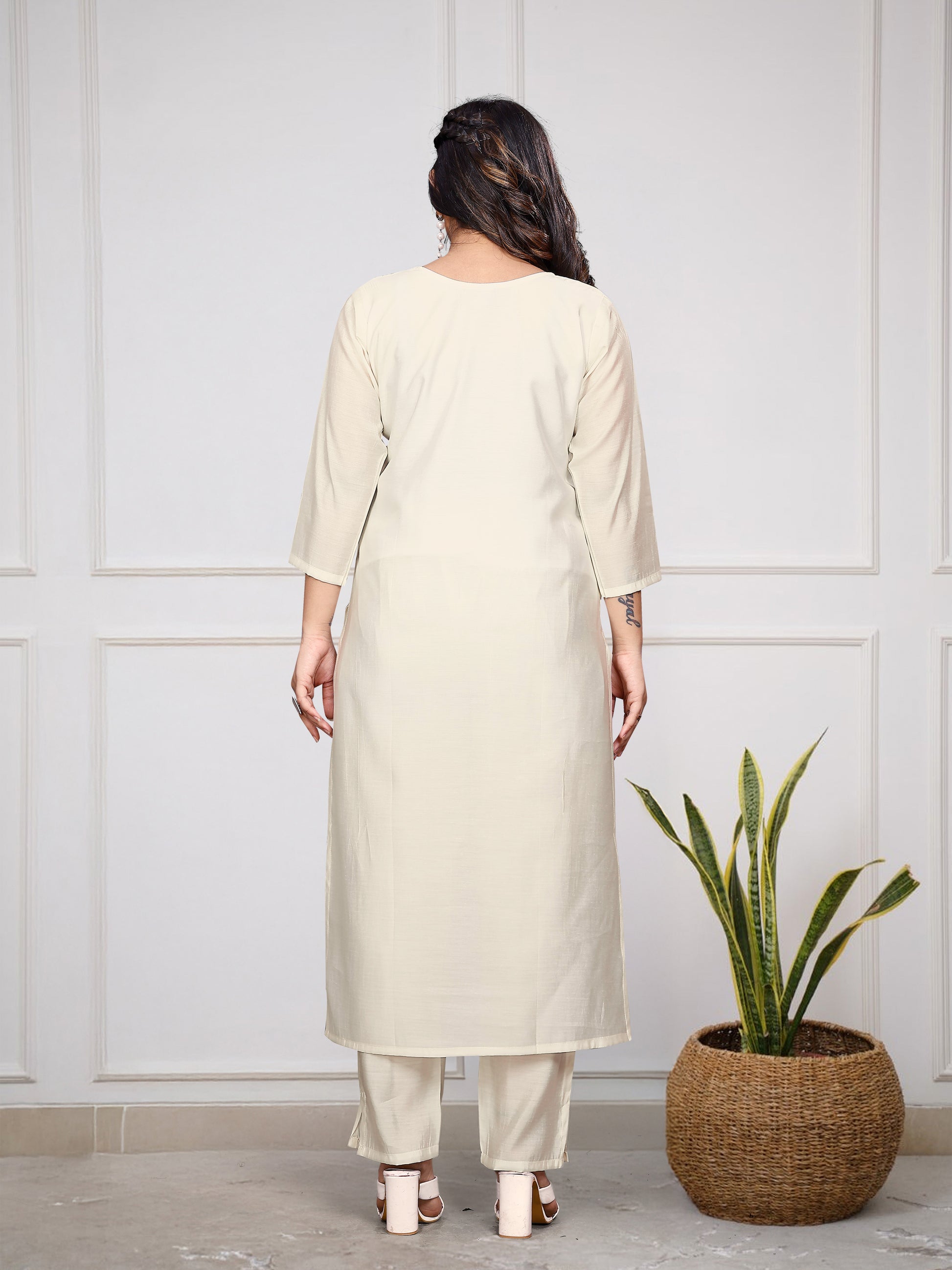 Elegant Ivory Viscose Chanderi Embroidered Suit Set with Designer Jacquard Dupatta