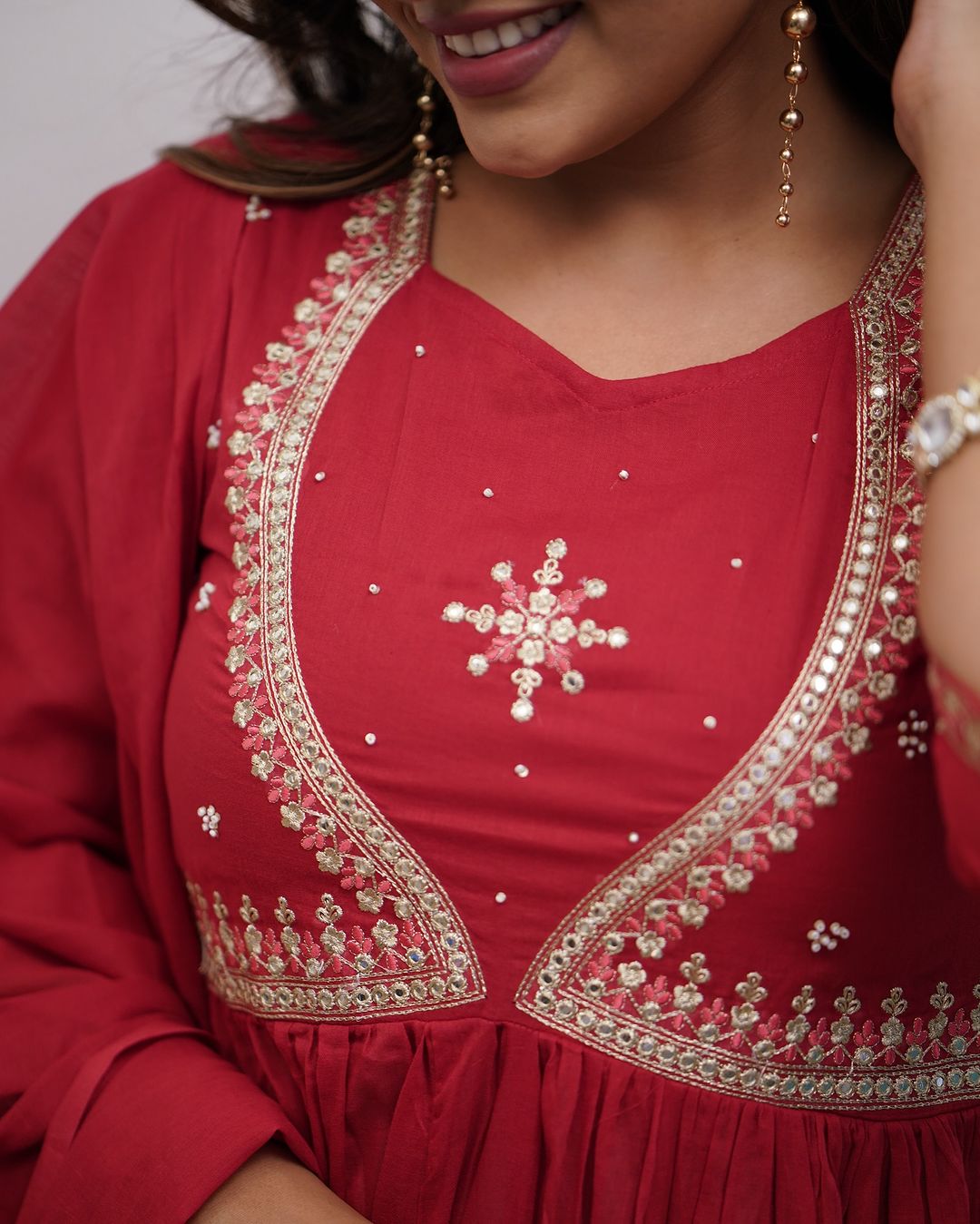 Elegant Muslin Cotton Anarkali Gown Set with Embroidered Dupatta – Festive Ethnic Wear
