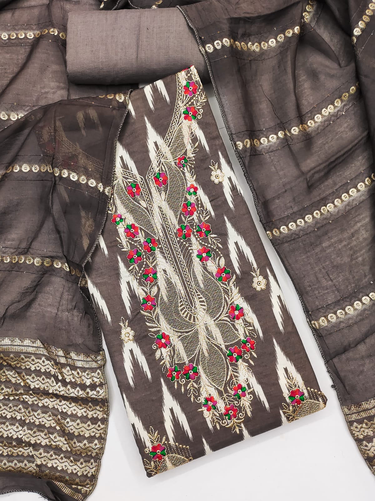 ✨ Exclusive Ethnic Dress Material for Women ✨