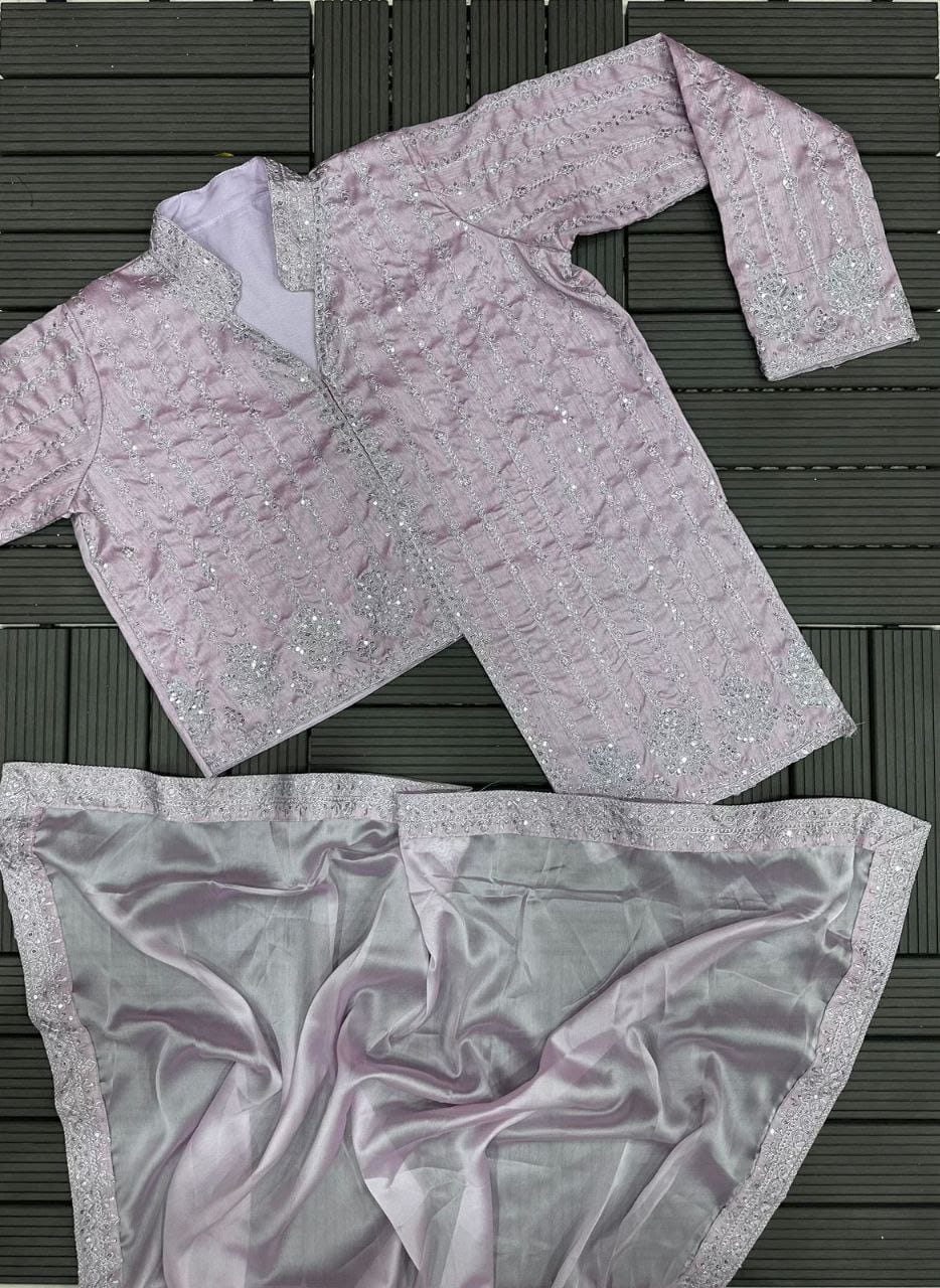 🌼✨Premium Embroidered Saree Set with Designer Jacket Blouse✨🌼