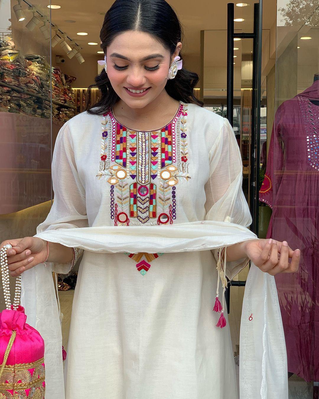 🤍 Elegant White Kaftan Style Kurti Set 🌈 3 suit pack