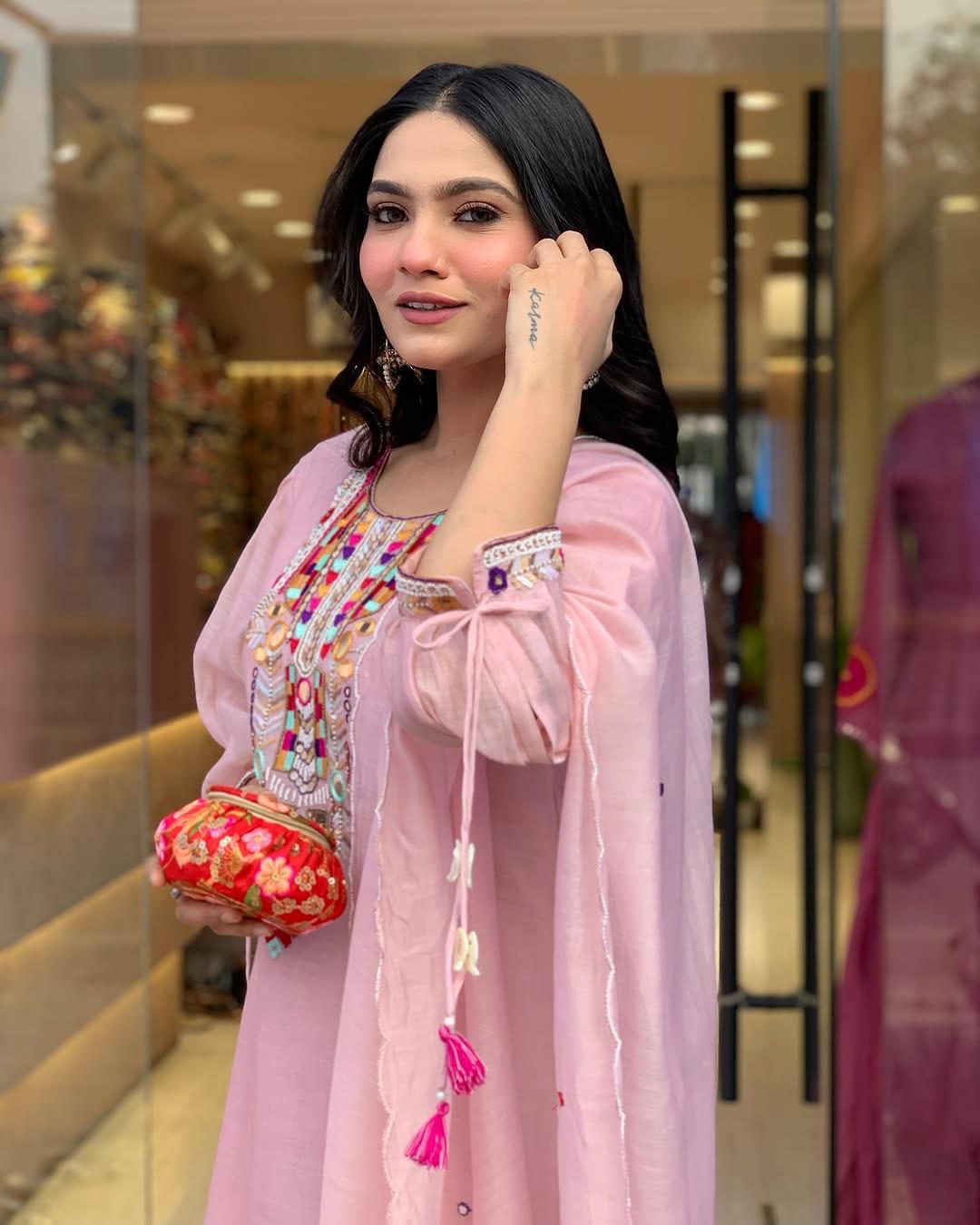 🤍 Elegant Pink Kaftan Style Kurti Set 🌈 3 suit pack