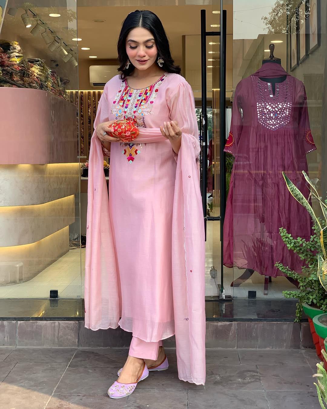 🤍 Elegant Pink Kaftan Style Kurti Set 🌈 3 suit pack