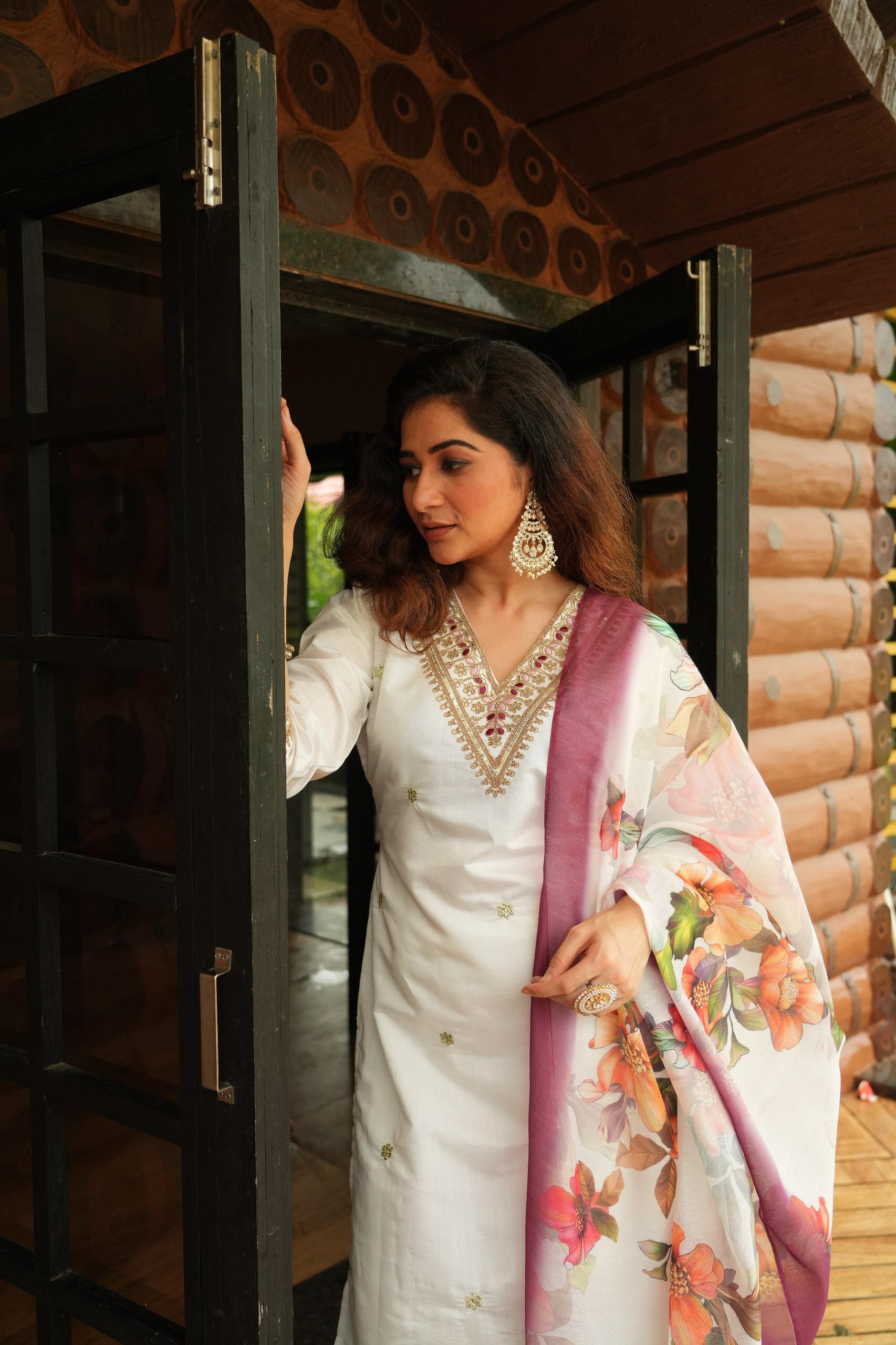 🌸 Elegant Designer Kurti Pant Dupatta Set | Roman Silk & Chanderi | Sizes S-3XL 🌟
