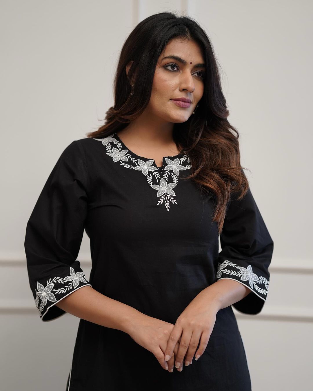 Elegant Black Embroidered Kurta Set