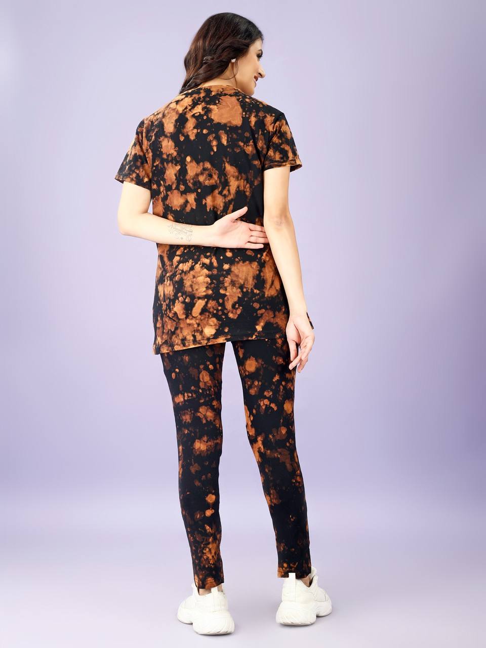🔥 Trendy Tie-Dye Cotton Night Suit for Women | “Besties” Printed T-Shirt & Pants Set | S to XXL 🌙✨
