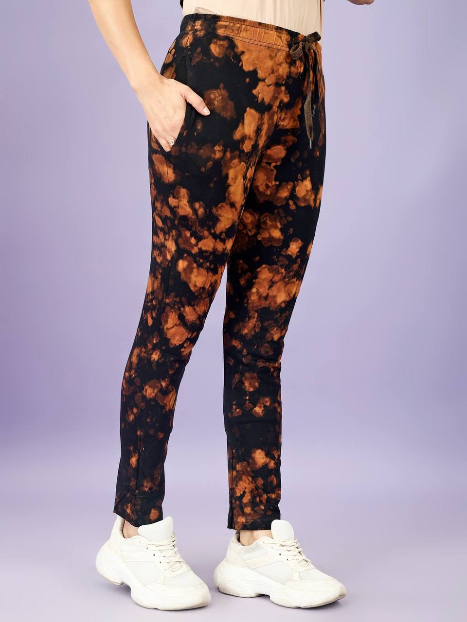 🔥 Trendy Tie-Dye Cotton Night Suit for Women | “Besties” Printed T-Shirt & Pants Set | S to XXL 🌙✨