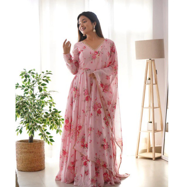 🌺 Elegant Pink Floral Anarkali Suit with Dupatta🌺