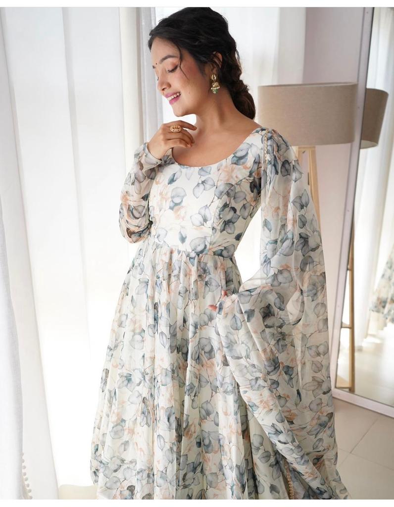 *🌺flower maxy gown with Dupatta🌺*